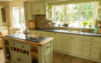 Expert Local Painter for Kitchen Cabinets in County Laois For a Top Drawer Job! Guaranteed.